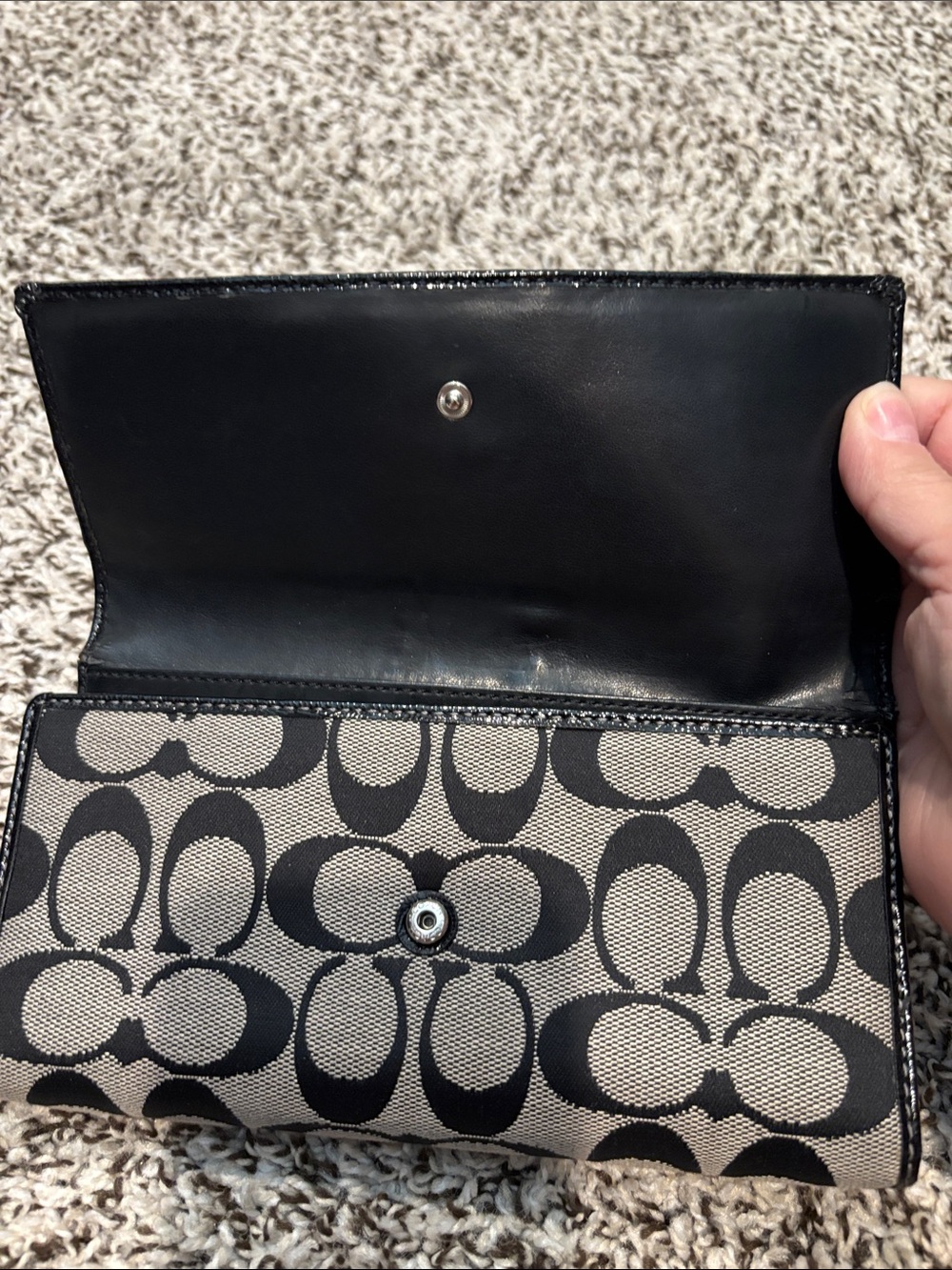Coach Signature Canvas Wallet in Black and Tan - Picture 4 of 6